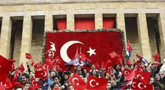 29 Ekim resmi tatil mi? 28 Ekim yarım gün tatil mi? 29 Ekim hangi güne denk geliyor?