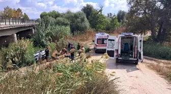 Balıkesir'de Direksiyon Hakimiyetini Kaybeden Sürücü Dere Kenarına Uçtu