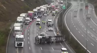 Beykoz Kuzey Marmara Otoyolu'nda TIR devrildi -1