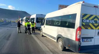 Bozkır'da Okul Servis Araçlarına Denetim Yapıldı