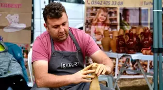 Kınık Çömlek ve Sanat Festivali'nde BŞEÜ Standına Yoğun İlgi