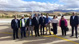 Divriği Havaalanı'na 84 yıl sonra ilk uçak indi