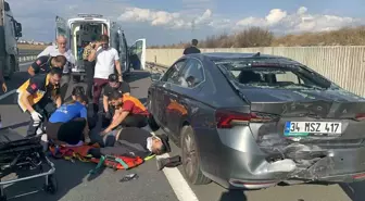 Tekirdağ'da Motosiklet Otomobile Çarptı: Sürücü Yaralandı