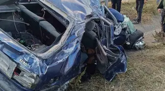 Balıkesir'de Tek Taraflı Trafik Kazası: Sürücü Yaralandı