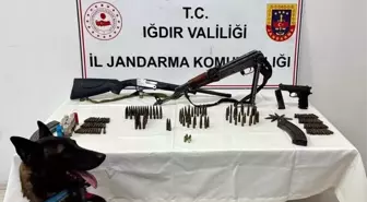 Iğdır'da Silah Kaçakçılığı Operasyonu: Çok Sayıda Silah ve Mühimmat Ele Geçirildi