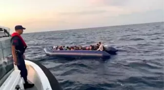 İzmir'de Düzensiz Göçmen Operasyonu: 138 Göçmen Yakalandı