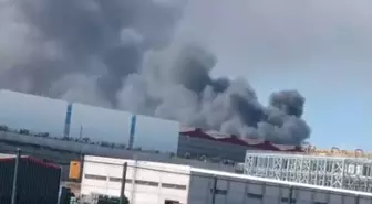 İzmir Aliağa'da Kimyasal Fabrikada Yangın Çıktı