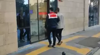 İzmir Merkezli FETÖ Operasyonunda 35 Gözaltı