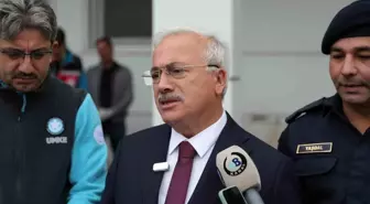 Vali Kumbuzoğlu: 'Kazada 2 jandarma şehit oldu, 1 vatandaş hayatını kaybetti'