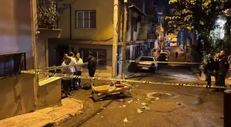 İzmir'de Bıçaklı Kavga: Bir Kişi Öldürüldü