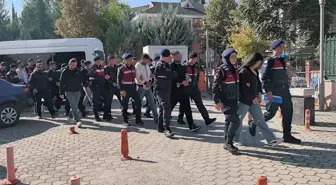 İnegöl'de Kız Meselesi Nedeniyle Çıkan Silahlı Kavgada 1 Kişi Öldü