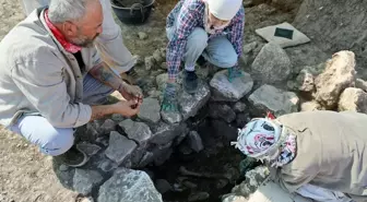 Ergani'de 12 Bin Yıllık Mezarlar Gün Yüzüne Çıktı