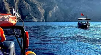 Fethiye'de Sürüklenen Balıkçı Teknesi Kurtarıldı