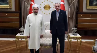 Cumhurbaşkanı Erdoğan, Diyanet İşleri Başkanı Safi Arpaguş'u Kabul Etti