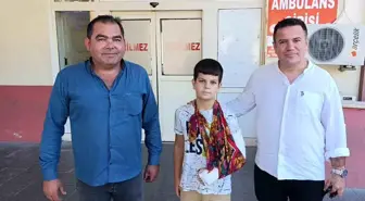Kaza Geçiren Çocuğa Taksici Sahip Çıktı