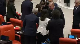 Erdoğan kürsüden iner inmez DEM Partililerle tokalaştı
