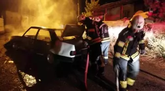 Erzurum'da Otomobil Yangını Korkuttu
