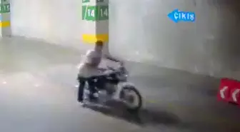 Adana'da Motosiklet Hırsızı Yakalandı
