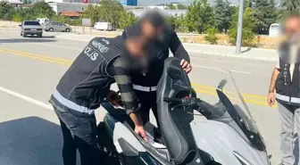 Isparta'da Narkotik Operasyonu: Sentetik Madde Ele Geçirildi