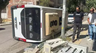 Elazığ'da Minibüs Devrildi, Yaralanan Yok