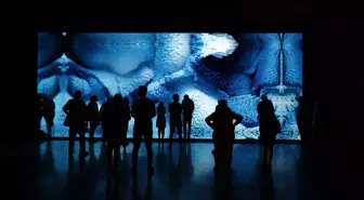Refik Anadol'un Eserleri Kültürpark'taki Sergi Süresi Uzatıldı