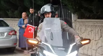 Babasının Hayalini Gerçekleştirmek İçin 3.707 Kilometrelik Yola Çıktı