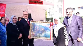 Vali Canbolat'tan Dünya Yaşlılar Günü Kutlaması