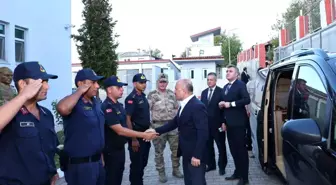 Vali Osman Varol, Gerger'de Jandarma Karakolunu Ziyaret Etti