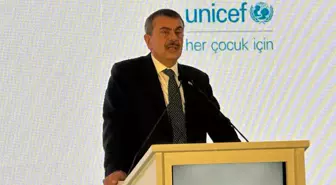 Milli Eğitim Bakanı Tekin: 'Öğretmenlerin ve öğrencilerin dijital okuryazarlığını geliştirmek programımızın odak noktalarından bir tanesi'