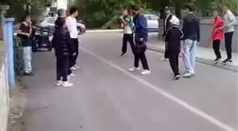 Sakarya'da Kız Meselesi Nedeniyle Darp Olayı: 18 Yaşındaki Genç Çenesi Kırıldı