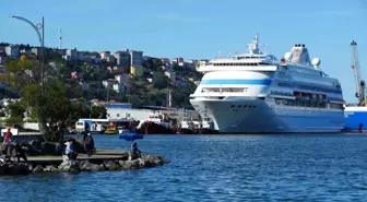 Rus Kruvaziyer Samsun Limanı'nda