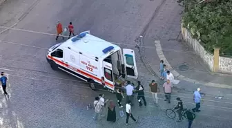 Diyarbakır'da Motokurye Şişe Üzerinde Dengeyi Kaybedip Yaralandı