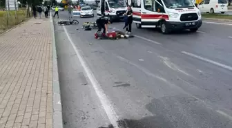 Afyonkarahisar'da Tırın Çarptığı Motosikletten İki Genç Hayatını Kaybetti