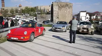 Belçikalı Klasik Otomobil Tutkunları Türkiye'yi Geziyor