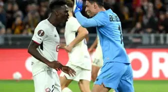 Berke Özer, Roma'ya Karşı 3 Penaltı Kurtararak Tarihe Geçti