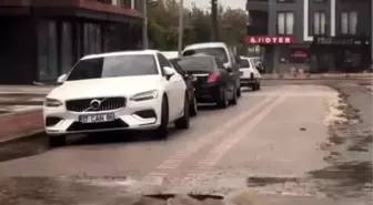 Çanakkale'de Sağanak Yağışın Ardından Kanalizasyonlar Taştı