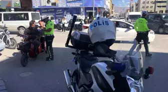 Erzincan'da Motosikletlere Yönelik Trafik Denetimi