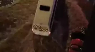 İstanbul'da Sağanak Yağış Hayatı Olumsuz Etkiledi