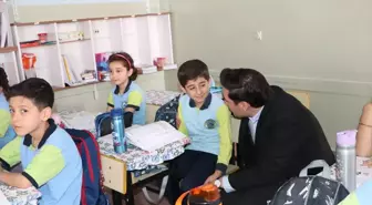 Keban Kaymakamı Atatürk İlkokulunu Ziyaret Etti