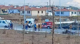 Malatya'da Beton Dökme İşlemi Sırasında Kalıp Çöktü, 2 İşçi Yaralandı