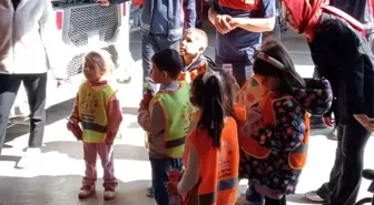 Minik Eller Anaokulu'ndan İtfaiye Haftası Ziyareti