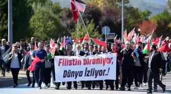OMÜ Öğrencilerinden İsrail'e Protesto Yürüyüşü