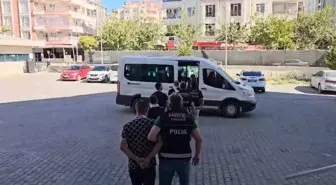 Şanlıurfa'da Eş Zamanlı Narkotik Operasyonu: 8 Şahıs Yakalandı