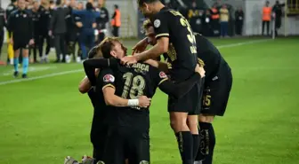 Çorum FK, Manisa FK'yi 3-1 ile Geçti