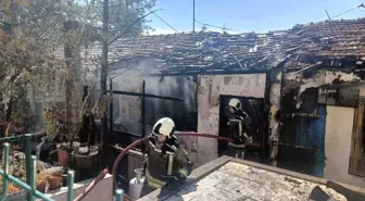 Ankara'da Tüp Patlaması Nedeniyle Gecekondu Yangını