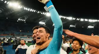 Berke Özer'den Tarihi Performans: Üst Üste 3 Penaltı Kurtardı