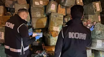Ağrı'da 40 Milyon Liralık Kaçak Oyuncak ve Kalem Ele Geçirildi