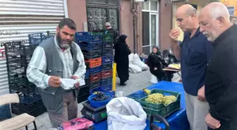 Alaşehir Üzümleri Tavşanlı Pazarında Satışa Sunuldu