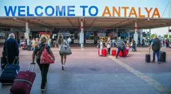 Antalya Turizmi Rekor Kırdı: 14 Milyon Turist!