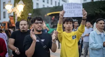Fas'taki Protestolar Barışçıl Seyir İzliyor